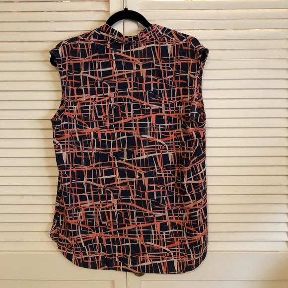 Workwear Sleeveless Button Down Blouse Bundle Medium - Picture 12 of 13